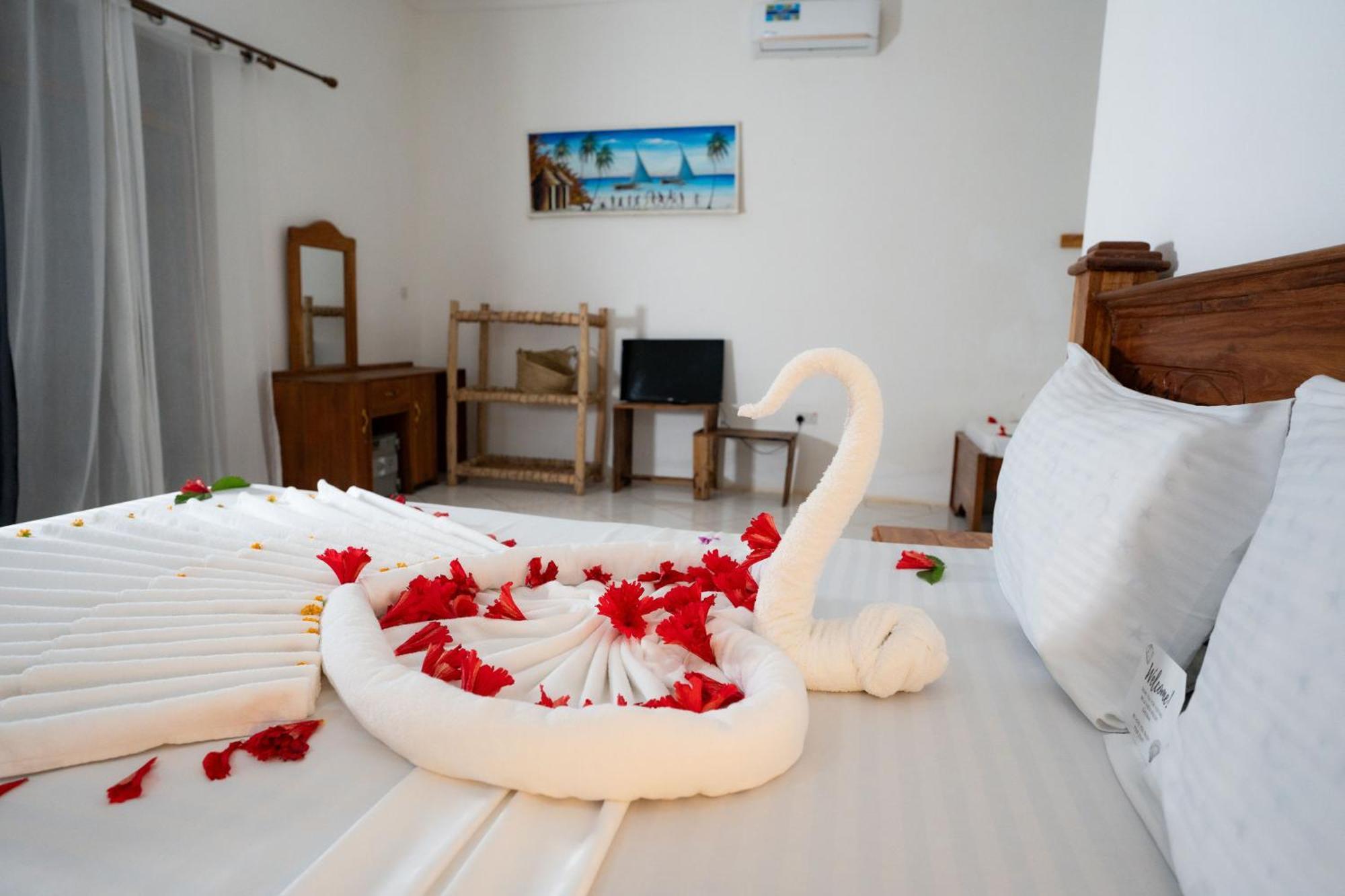 Bella Vista Resort Zanzibar كيزيماكزي المظهر الخارجي الصورة